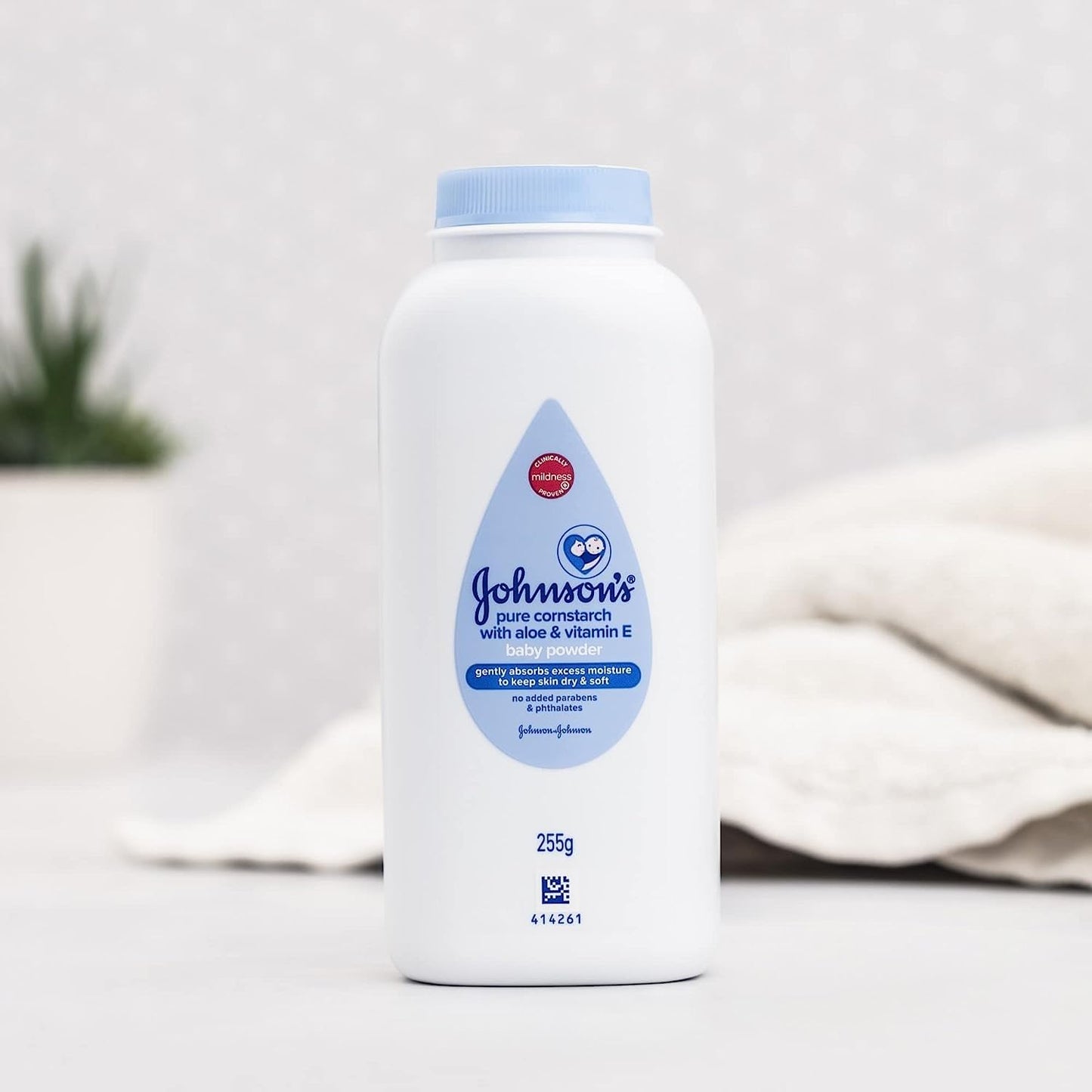 Johnson'S Baby Powder For Delicate Skin, Hypoallergenic And Free Of Parabens, Phthalates, And Dyes For Baby Skin Care, 1.5 Oz