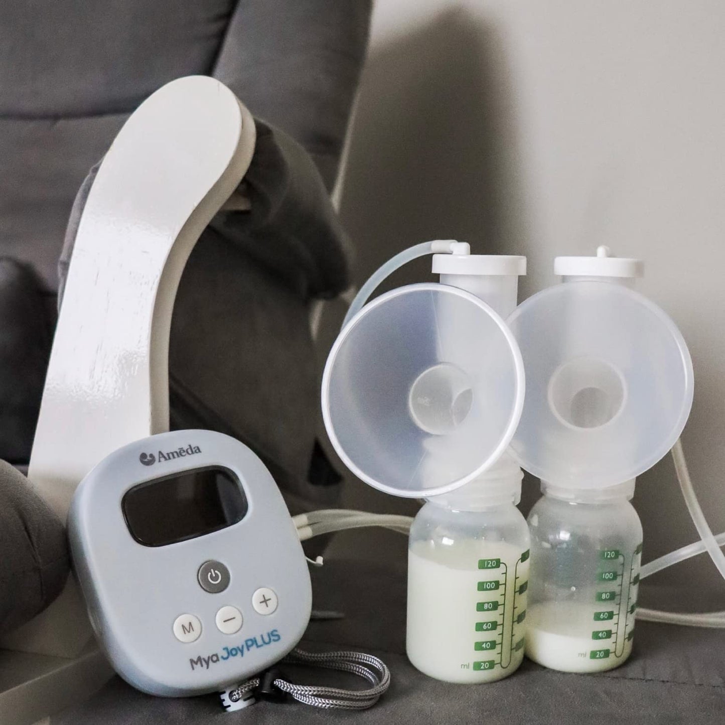 Ameda Customfit Breast Flanges Medium/Large | Includes (2) 30.5Mm Breast Pump Flanges & (2) 28.5Mm Flange Inserts | Fits Hygieni