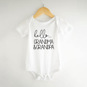 Bump And Beyond Designs Baby-Boys Hello Grandma And Grandpa Baby Announcement Leotard For Grandparents White, 0-3 Months