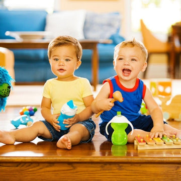 Munchkin 15424 Click Lock Flip Straw Cup