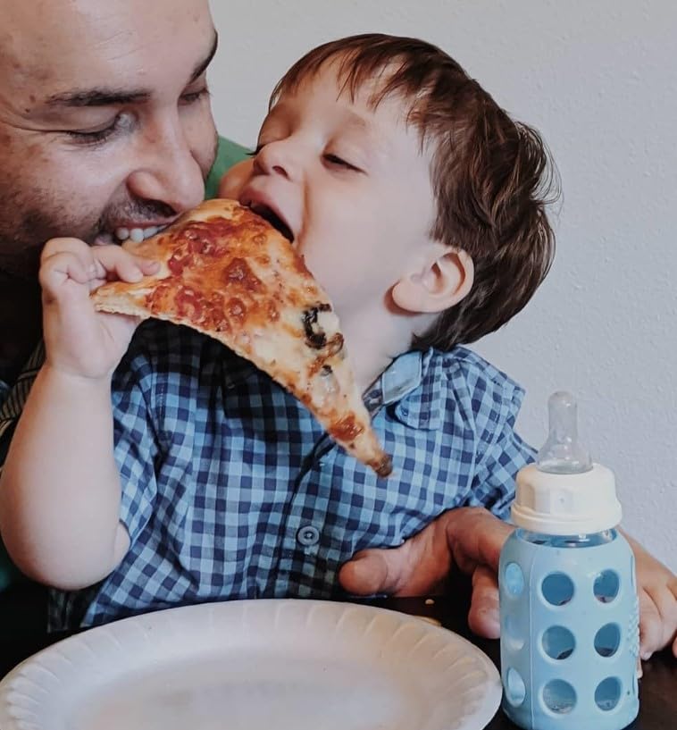 Lifefactory 4-Oz Glass Baby Bottle With Protective Silicone Sleeve And Stage 1 Nipple Sky Blue