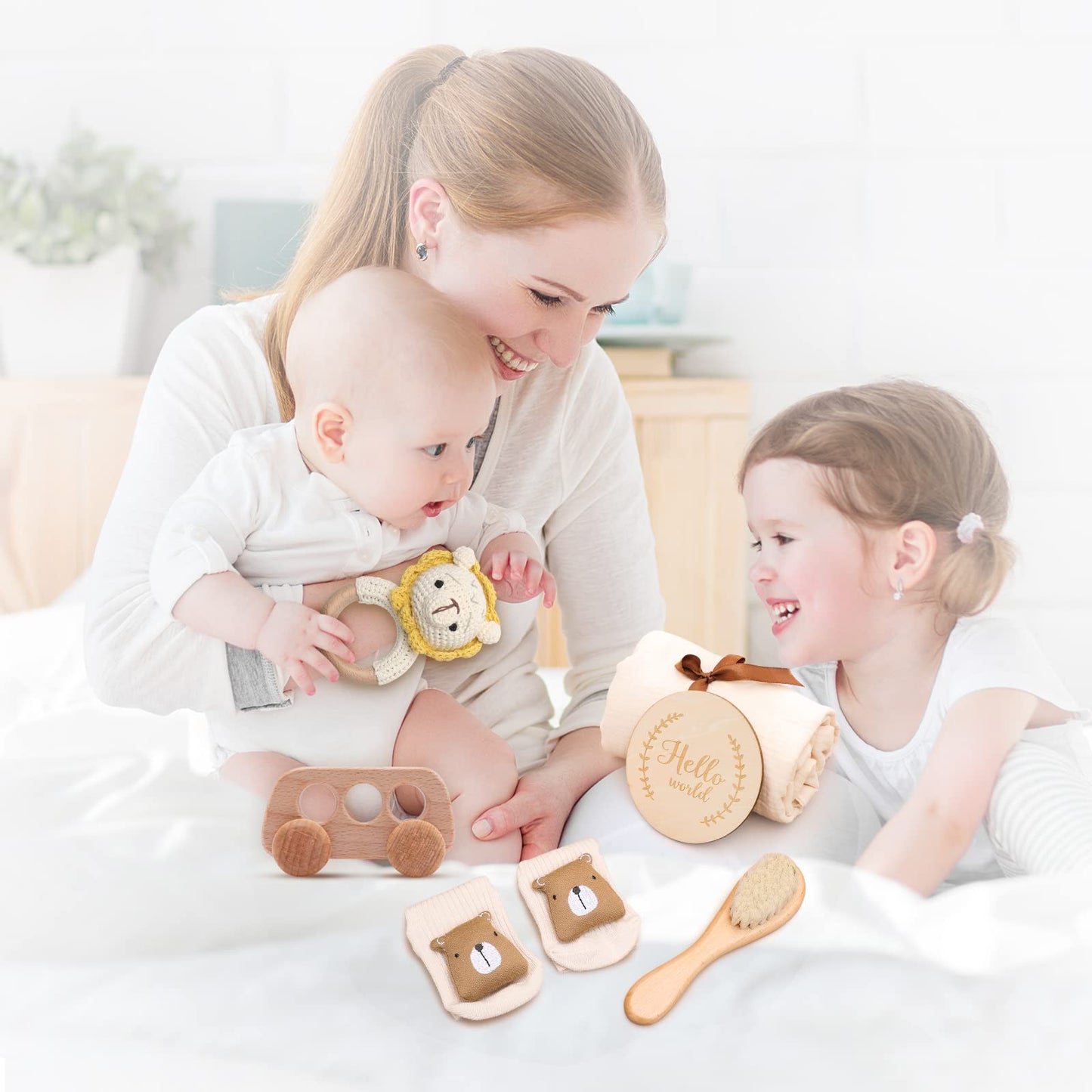 New Born Baby Gift Basket, Baby Boys Girls Shower Gifts With Wooden Lion Rattle, 6Pcs New Born Essentials Bath Set With Baby Bru