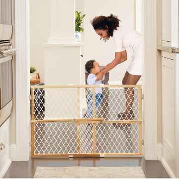 Toddleroo by North States - Diamond Mesh Wooden Baby Gate: Pressure Mounted Baby Gate for Doorways - Adjustable 26.5 to 42 Inche