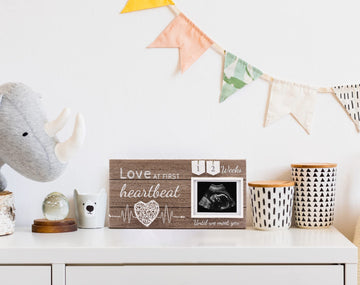 Garybank Love at First Heartbeat Ultrasound Picture Frame, Baby Announcement with Changeable Pregnancy Week Numbers, Pregnancy M