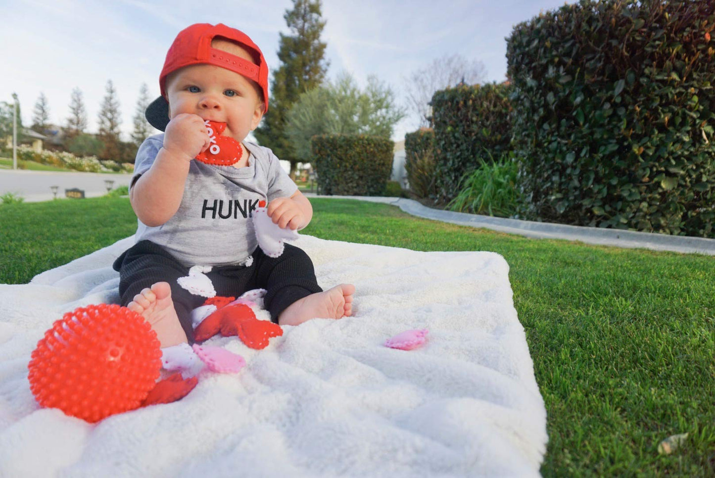 Unique Baby Boys Valentine'S Day Hunk Romper Layette (9 Months)