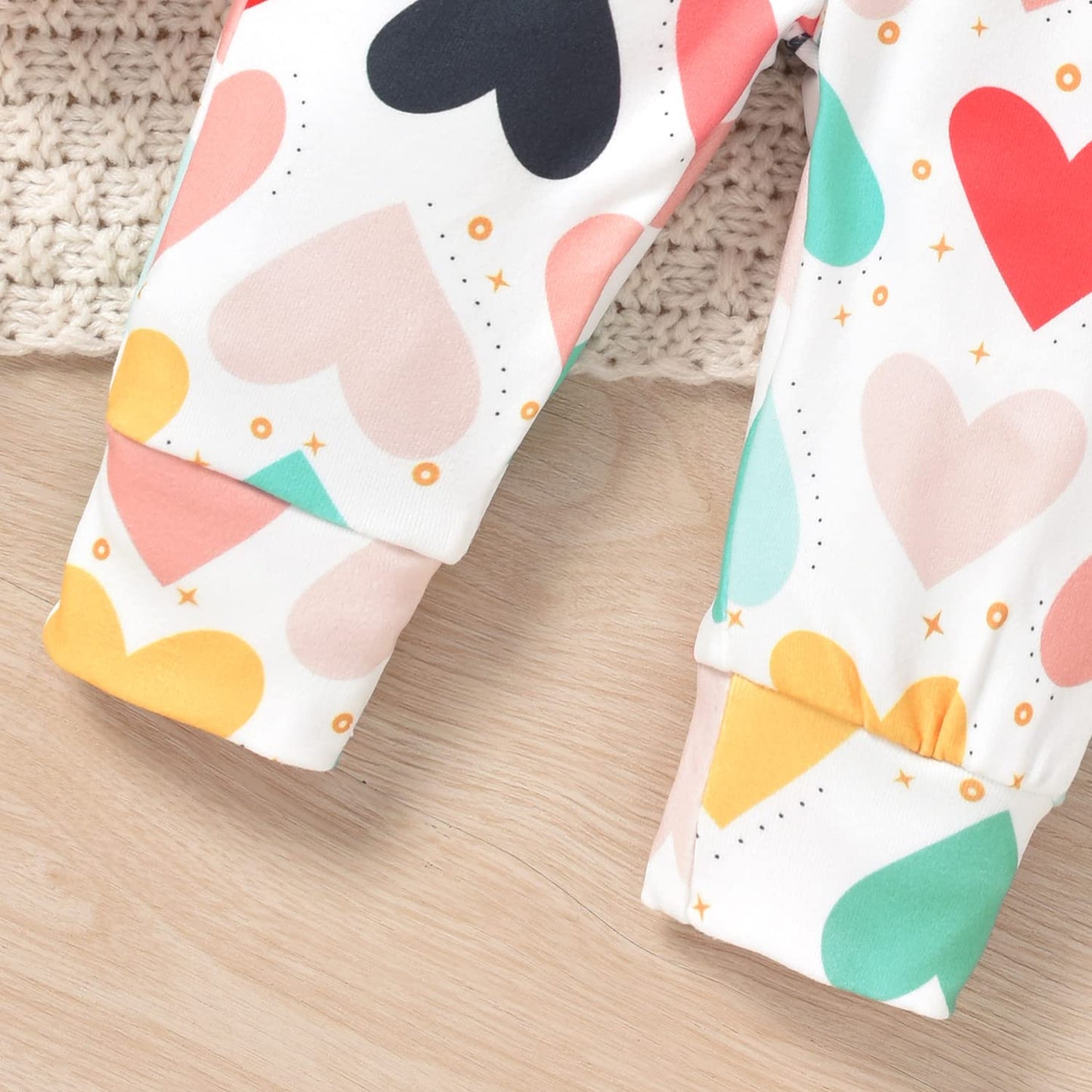 Aalizzwell 6-12 Months Infant Baby Girls Valentines Day Clothes Heart Long Sleeve Spring Outfit