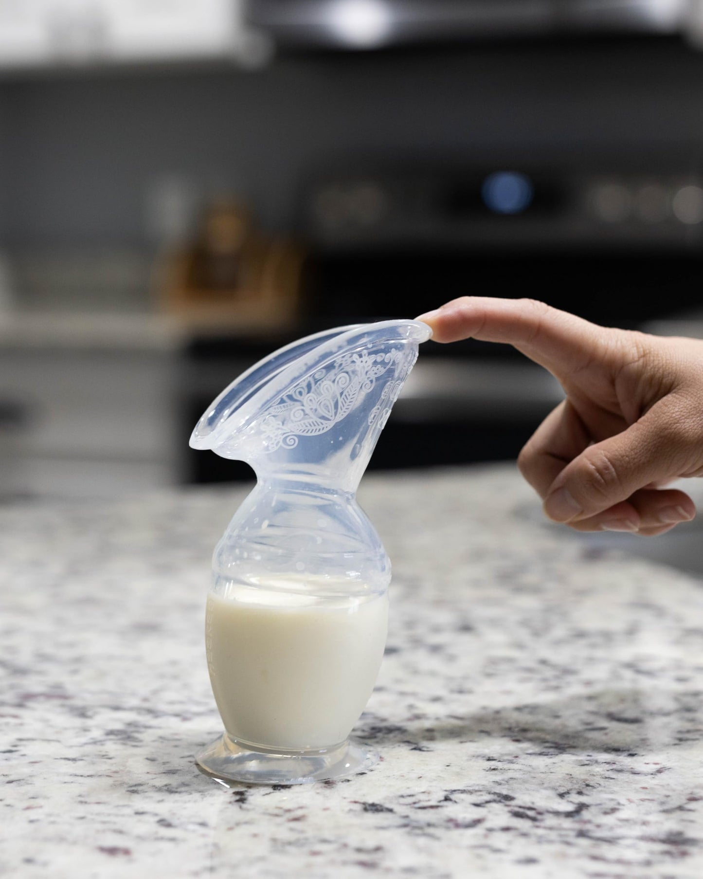 Haakaa Gen 2 Silicone Breast Pump With Suction Base And Leak-Proof Silicone Cap, 5 Oz/150 Ml, Bpa Pvc And Phthalate Free 1 Count