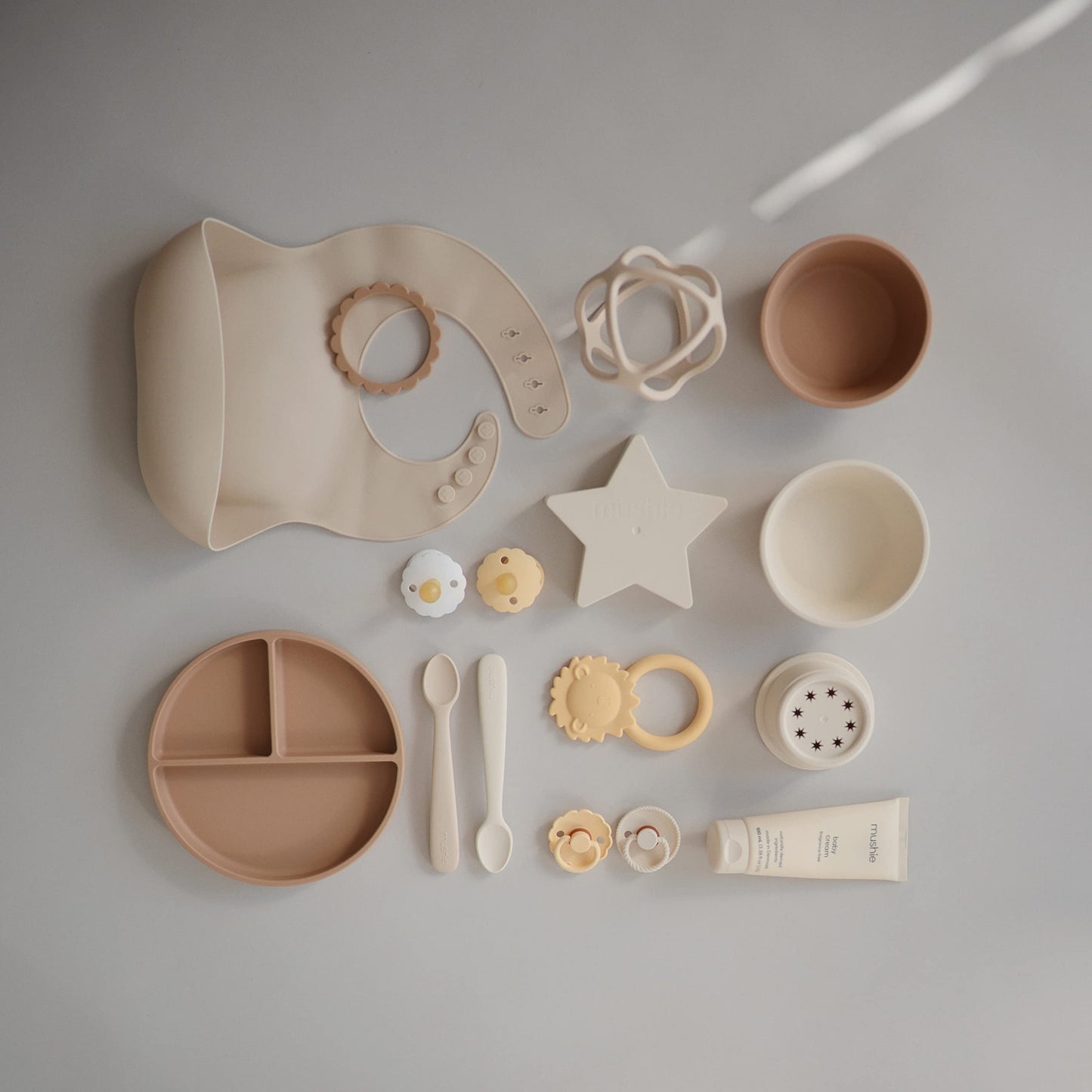 Mushie Silicone Suction Bowl | Bpa-Free Non-Slip Design (Ivory)