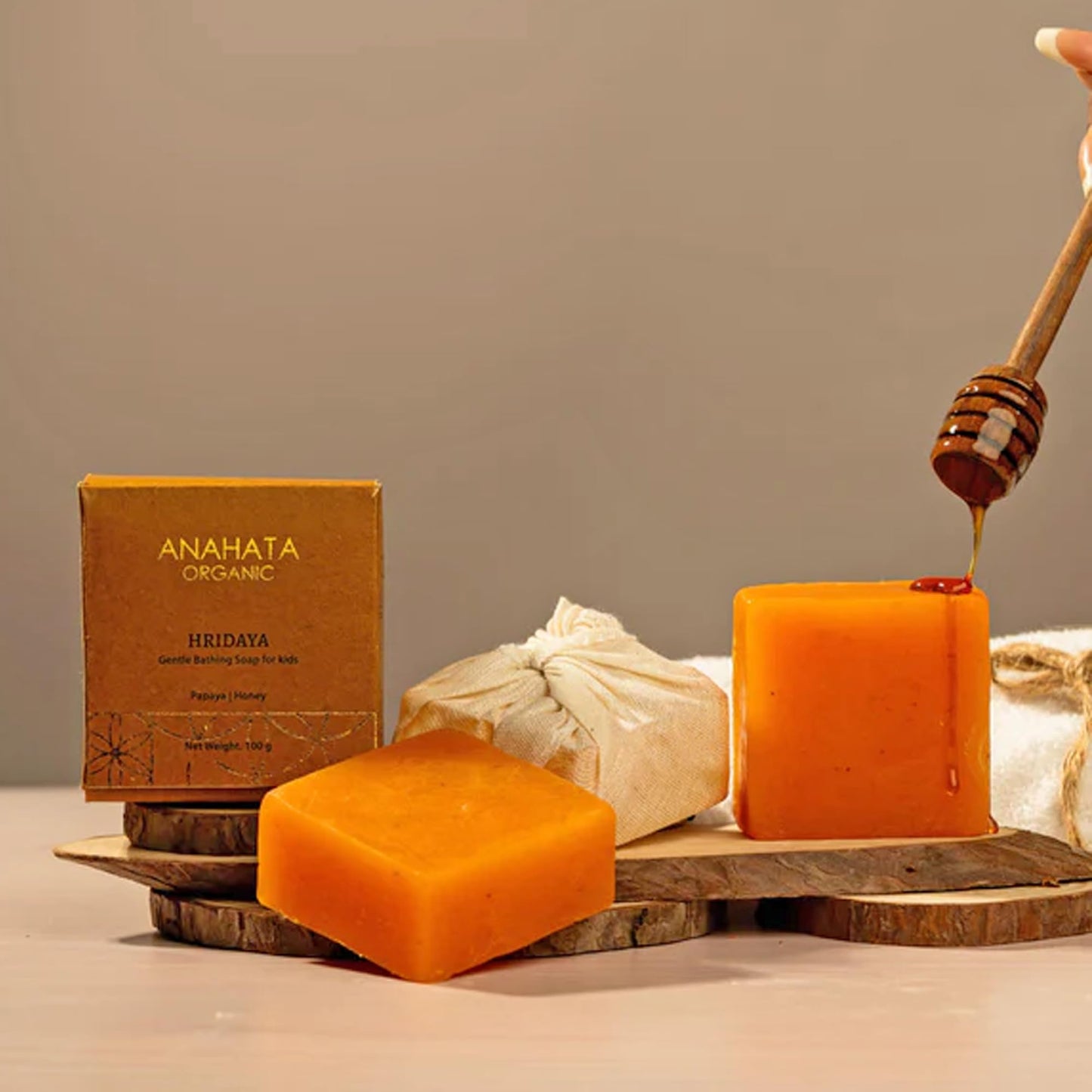 Anahata Hridaya Natural Bathing Soap For Kids With Papaya & Honey 100G | Hydrating & Soothing Gental Soap Bar For Babies With Dr