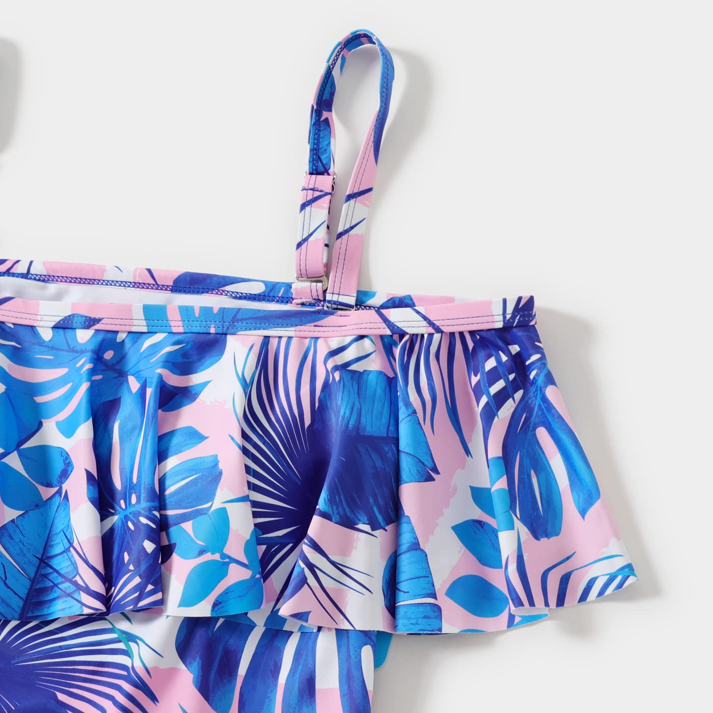 Iffei Family Matching Swimsuits One Piece Off Shoulder Bathing Suits Floral Printed Ruffles Mommy And Me Swimwear Men: M