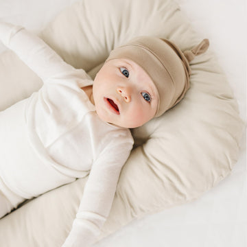 Konssy 8 Pack Baby Newborn Hats Set Knot Beanie Hats Soft For Infant Baby Girls Boys Caps 0-6 Months