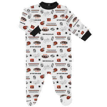 Gerber Nfl Boys' 3 Pack Bodysuit Sleep N Play Footie Cap Registry Gift Set, Team Color, 3-6 Months