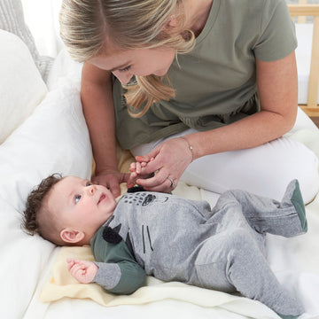 Gerber Baby Boys' 4 Pack Sleep 'N Play Footie, Tiger Grey, Newborn