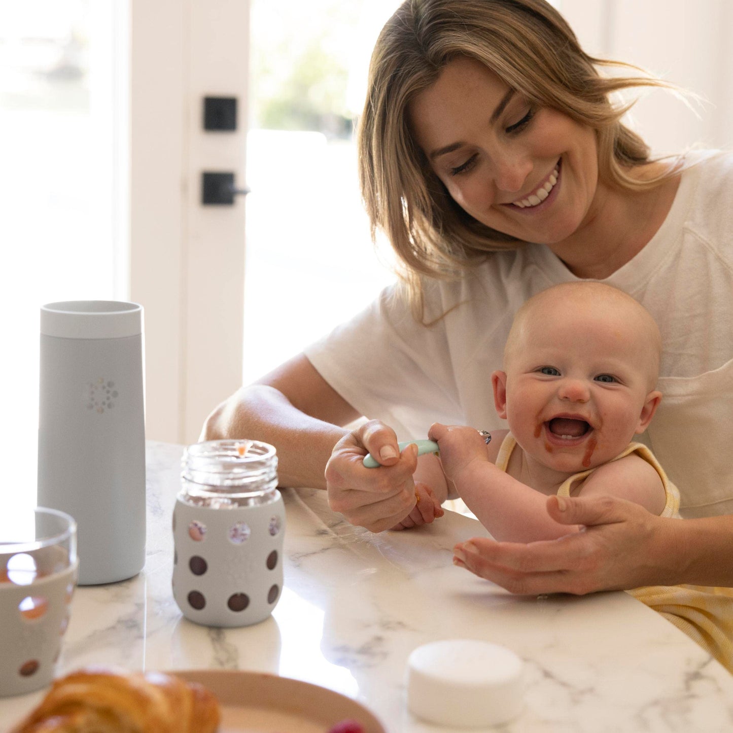 Lifefactory 8-Ounce Wide Neck Glass Baby Bottle With Protective Silicone Sleeve And Sippy Spout, Stone Gray (Lg2251Wcg4)