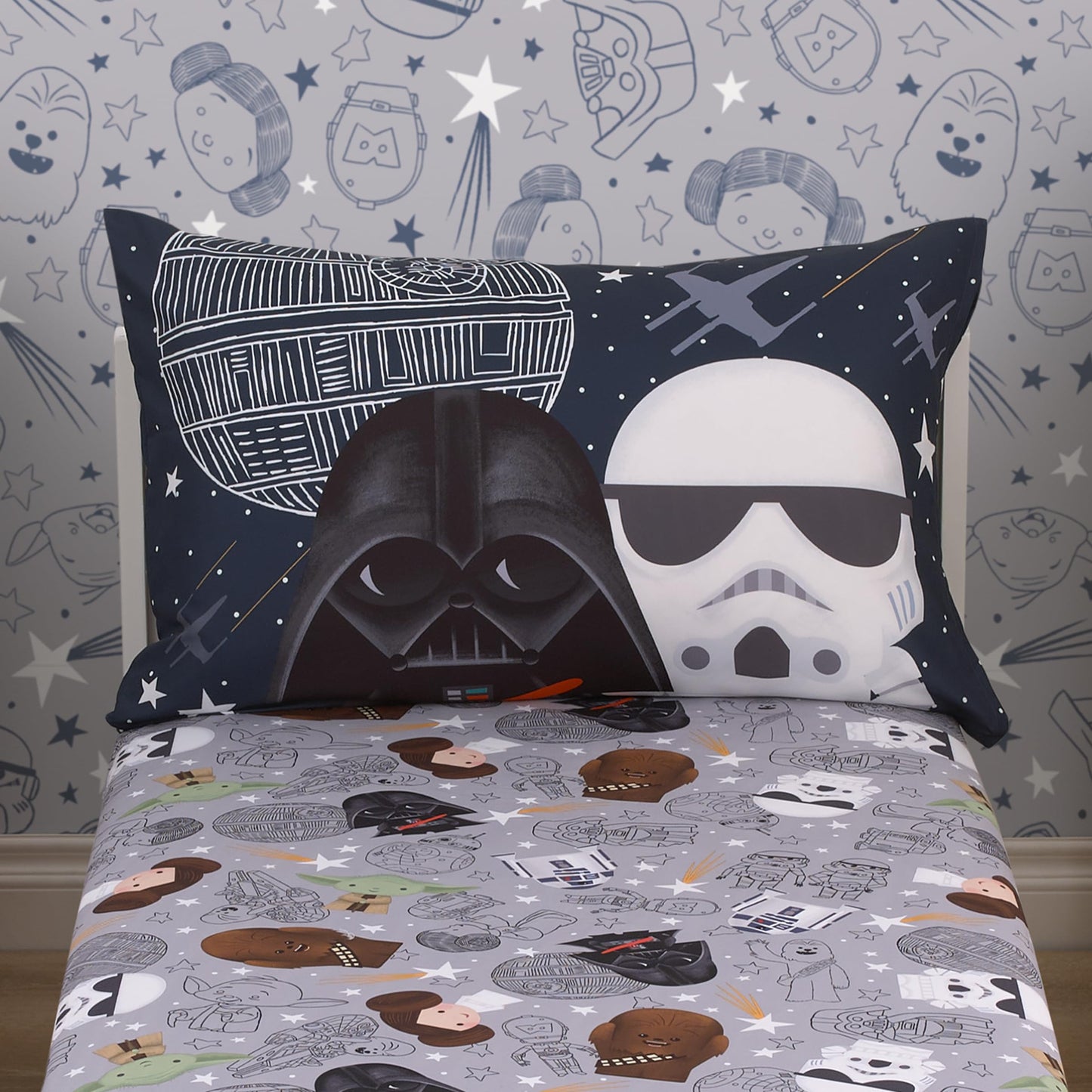 Star Wars Welcome To The Galaxy Navy And Gray Yoda, Princess Leia, R2-D2, And Chewbacca 2 Piece Toddler Sheet Set - Fitted Botto