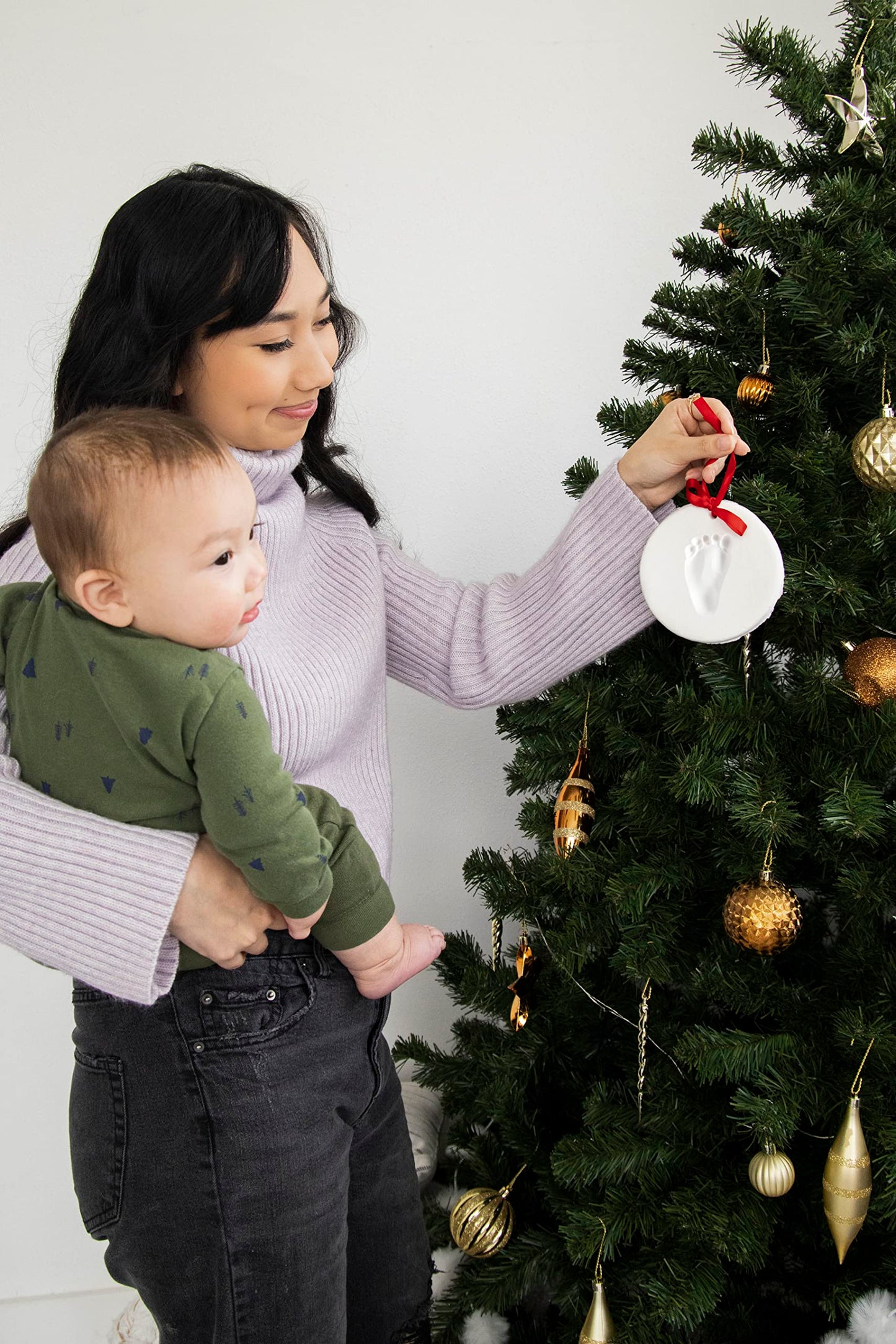 Pearhead Babyprints Christmas Ornament, Baby'S First Christmas Holiday Keepsake, Newborn Handprint Or Footprint Clay Kit, Easy N