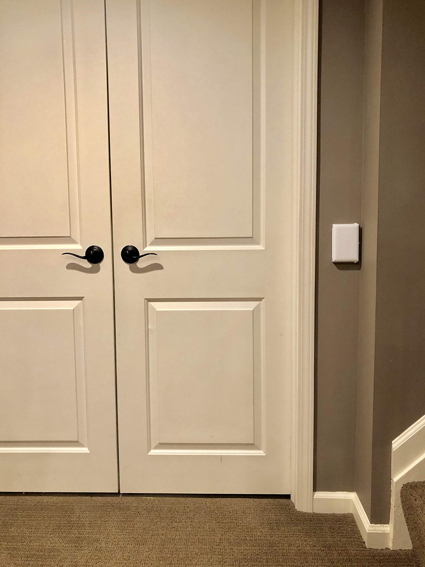 Child Be Safe, Baby Toddler Pet Resistant Electrical Safety Cover Guard For Home And Business, Made In Usa, Traditional Standard