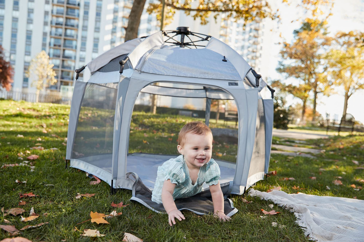 Safety 1St Instapop Dome Play Yard, Compact Design Makes It Easy To Pop Open And Closed, High Street