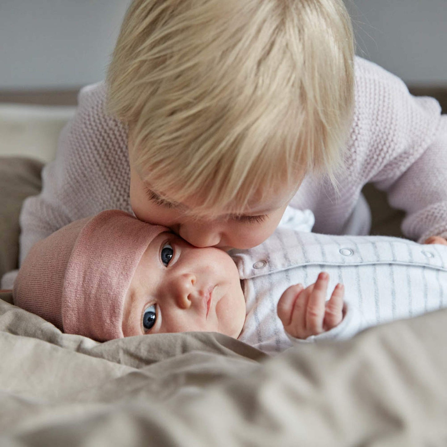 Johnson'S Baby Moisturizing Dry Skin Lotion With Shea, Cocoa Butter, 16.9 Fl Oz (Pack Of 3)