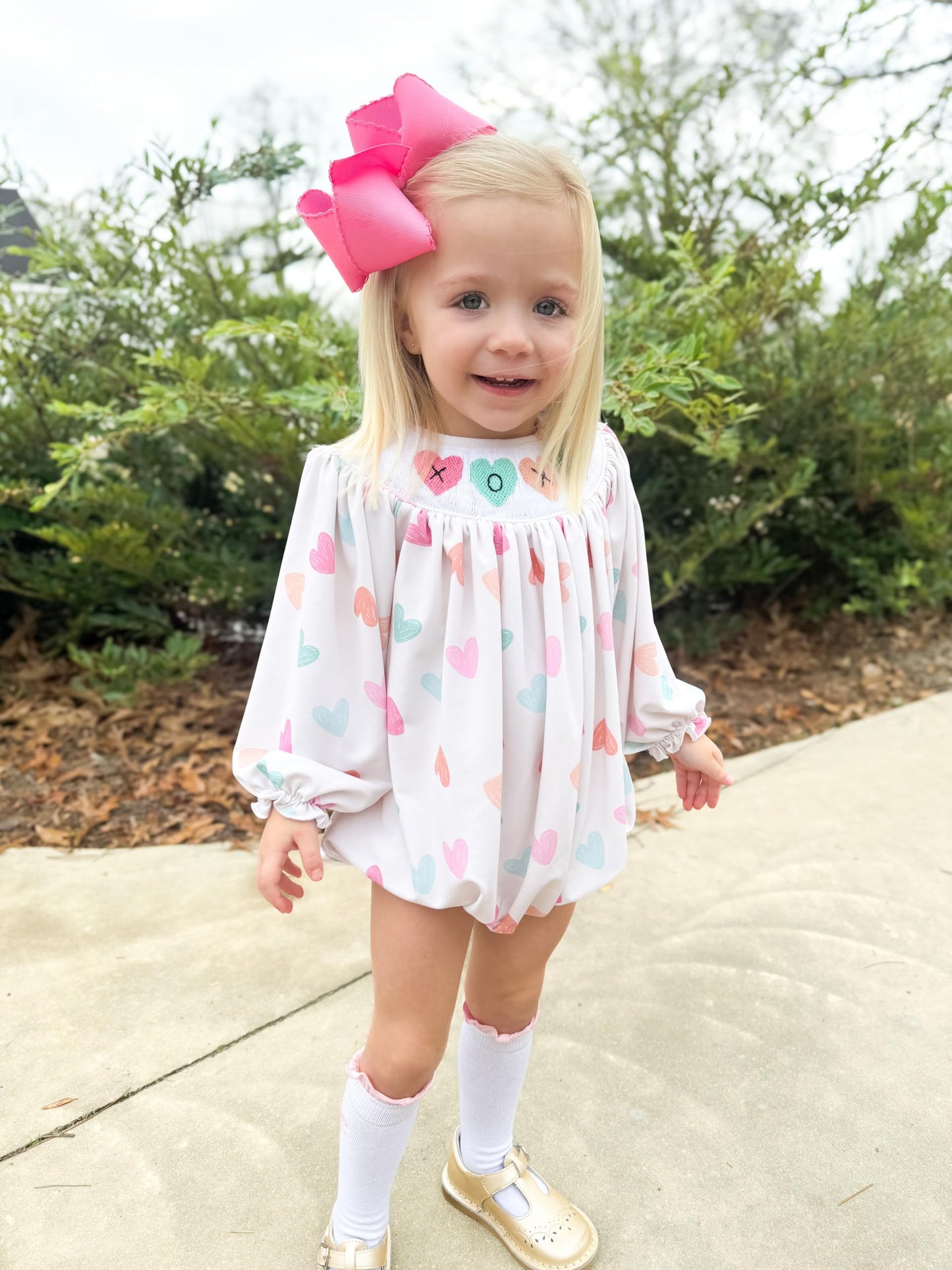 Wee Ones Girls' Grosgrain Bow With Matching Moonstitch Edge On A Weestay No-Slip Hair Clip, King, Hot Pink