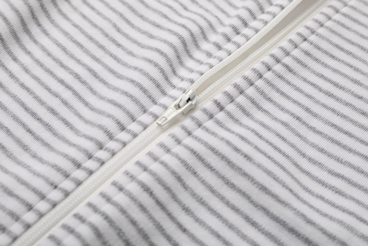 O2 Baby Baby Boys Girls Organic Cotton Zip Front Sleeper Pajamas, Footed Sleep 'N Play(6-12 Months, Star & Stripes)