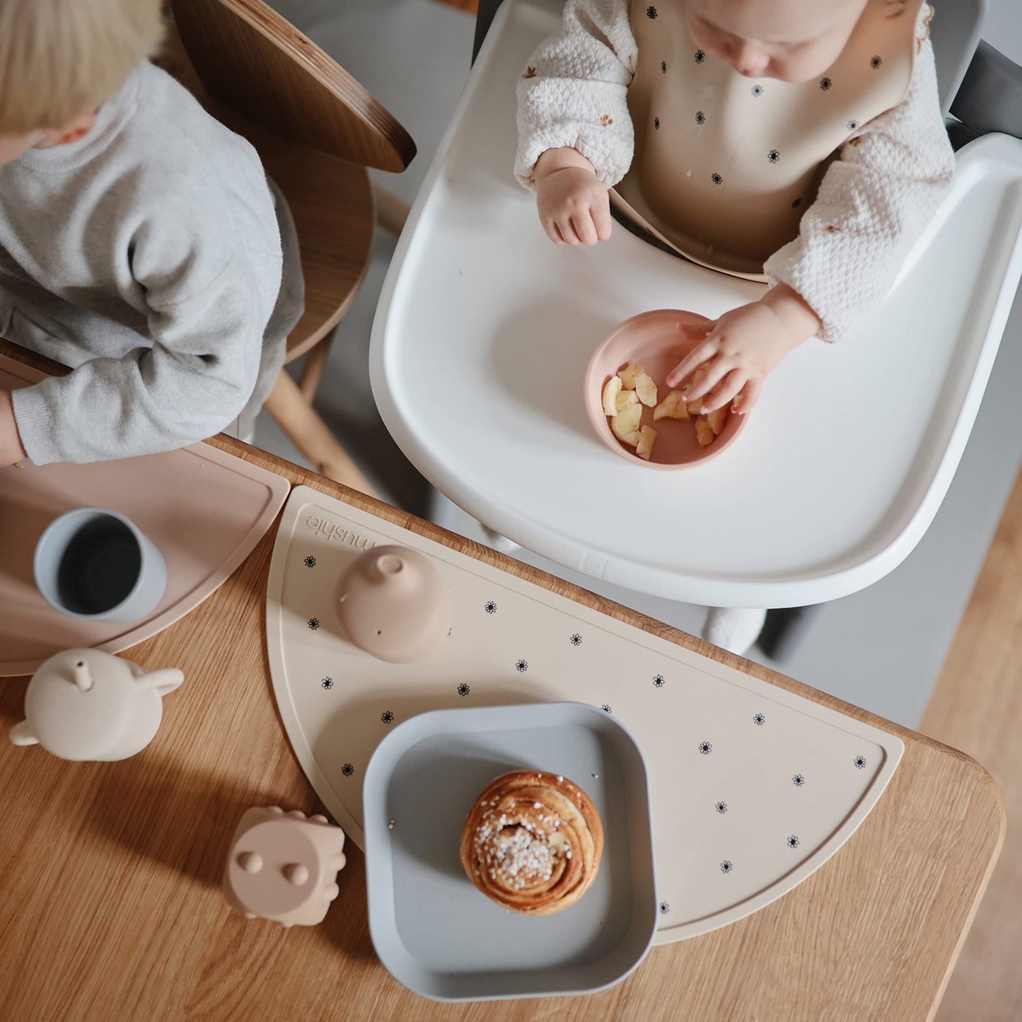 Mushie Square Dinnerware Plates For Kids | Made In Denmark, Set Of 2 (Cloud)