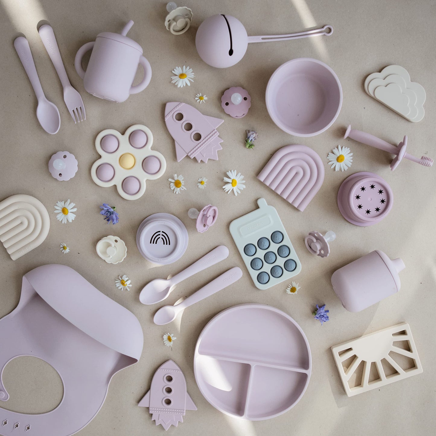 Mushie Silicone Pacifier Holder Case (Soft Lilac)