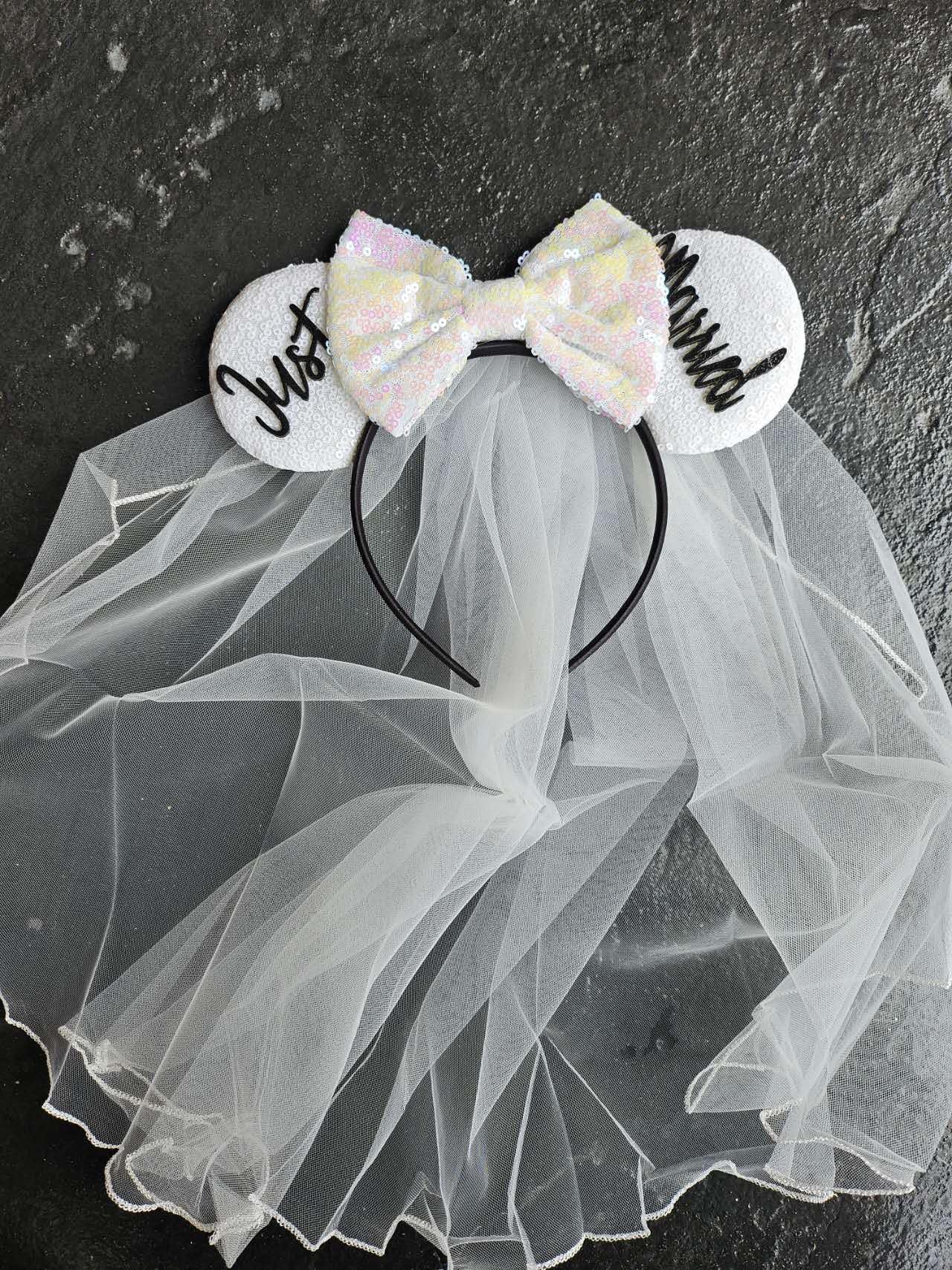 Clgift Bride Minnie Ears White Veil Honeymoon Ears, Wedding Bachelorette Party Ears (Just Married)