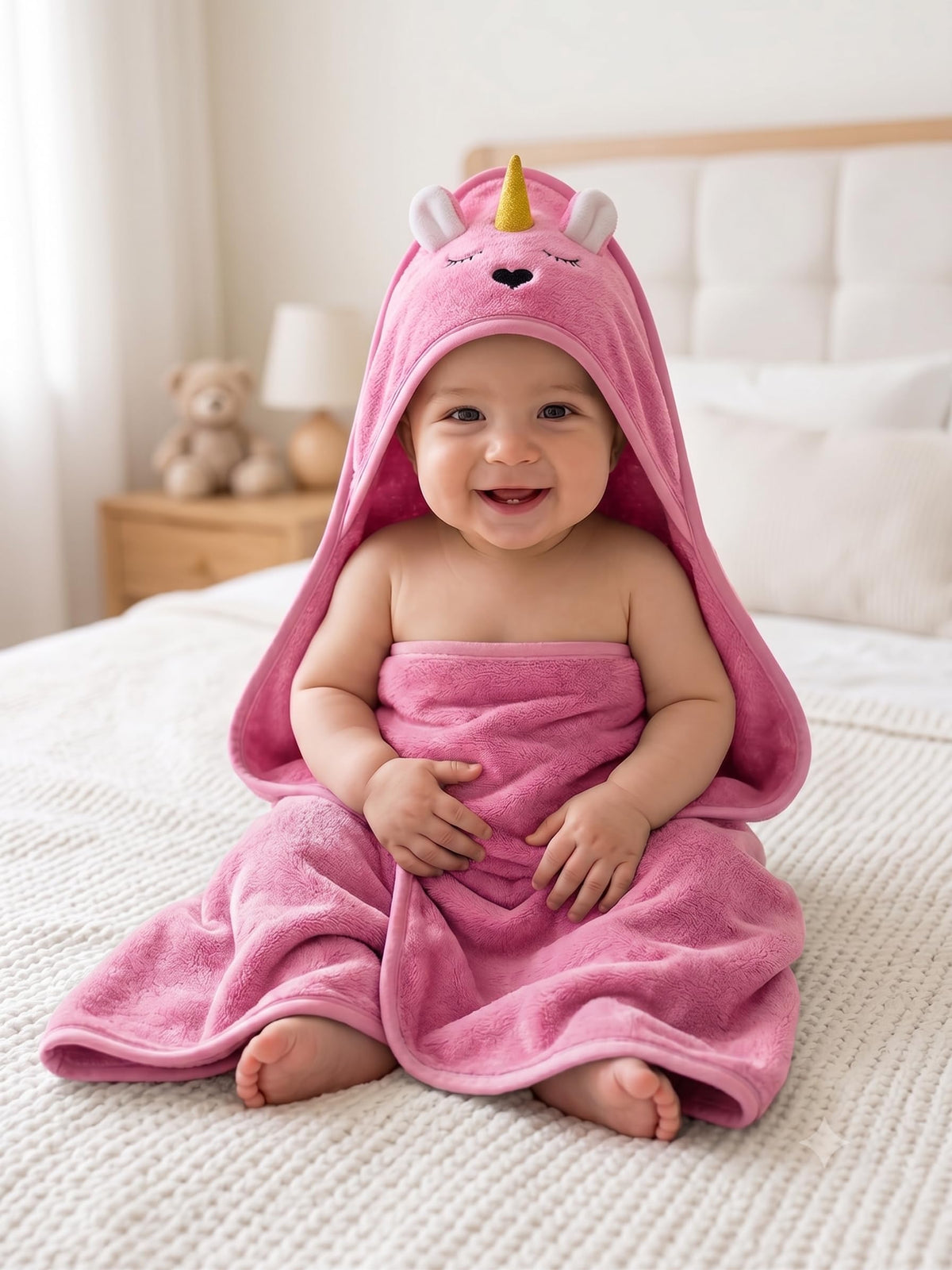 Weftora Baby Hooded Towel Microfiber 70 x 70 cm | Ultra Soft & Super Absorbent Bath Towel for Newborn, Infant & Toddler | Quick