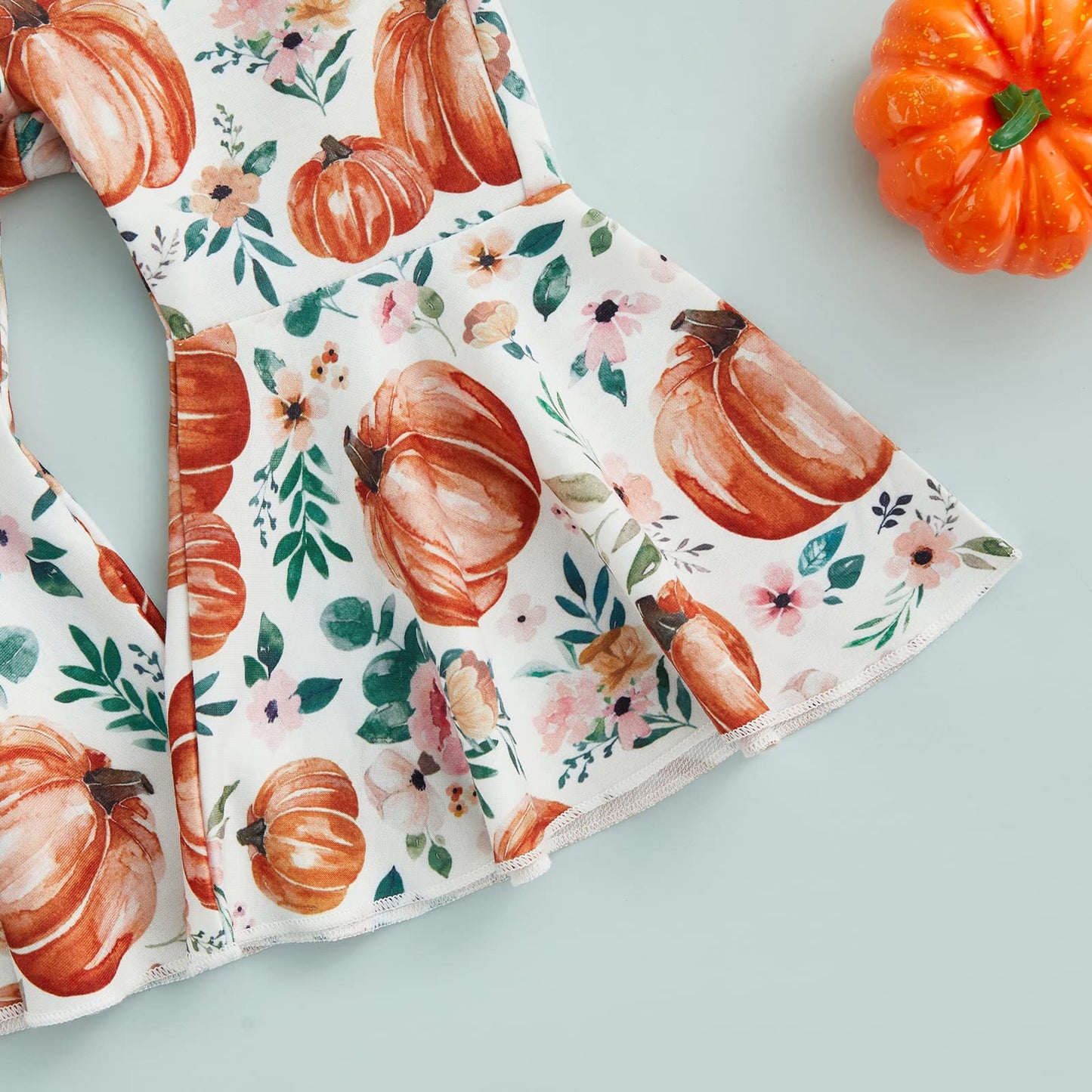 Wybzd Baby Girl Halloween Outfit Pumpkin Pie Crewneck Sweatshirt Shirt Top Bell-Bottom Pants Sets Cute Toddler Clothes Pumpkin F