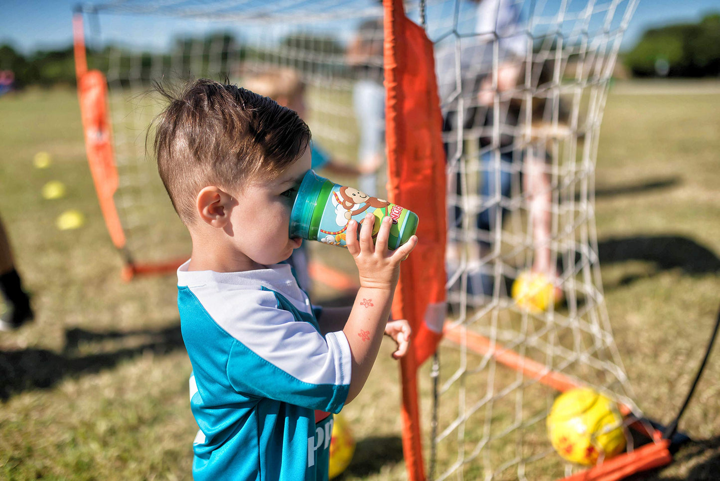 Nuby 360 Degree Easy Sip 3D Grip Wonder Cup With Printed Silicone Sleeve, 10 Oz, Owl
