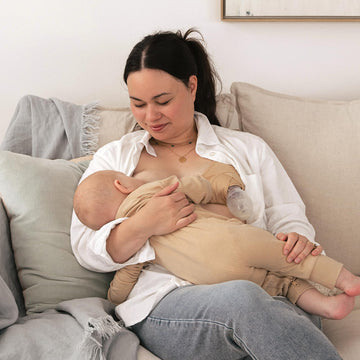 Haakaa Manual Breast Pump For Breastfeeding, Silicone, Clear 4Oz/100Ml