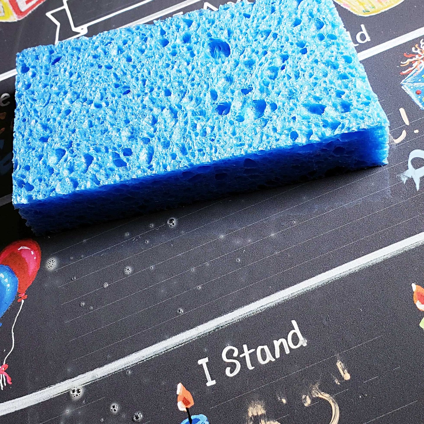 Cohas Hello World Newborn Baby Announcement Chalkboard Sign With Safari Animal Theme, 5 By 7 Inches, White Marker