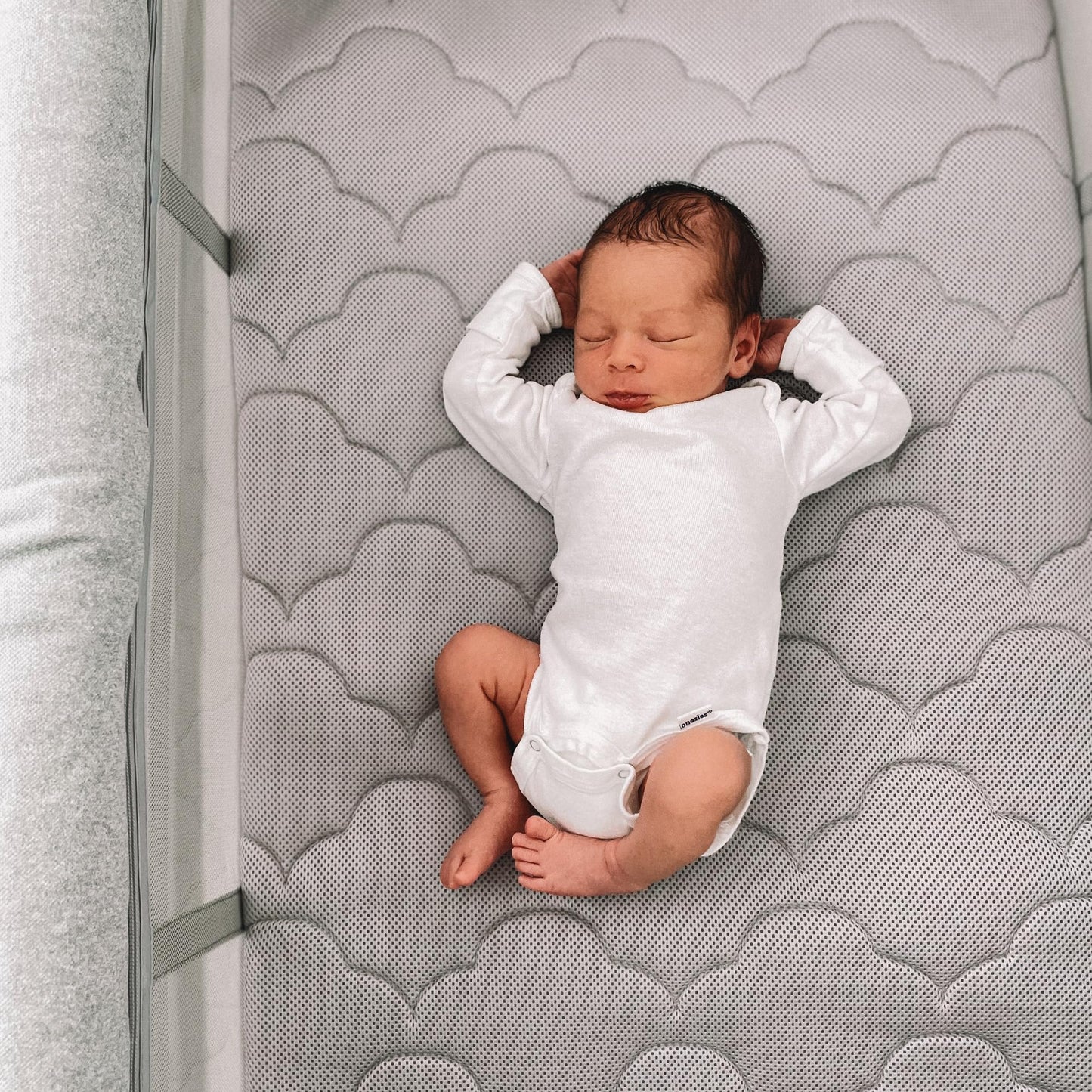 Newton Baby Bassinet Insert For Travel Crib & Playard | Includes Mattress & Sheet - 100% Breathable & Washable, Dual-Layer Cover