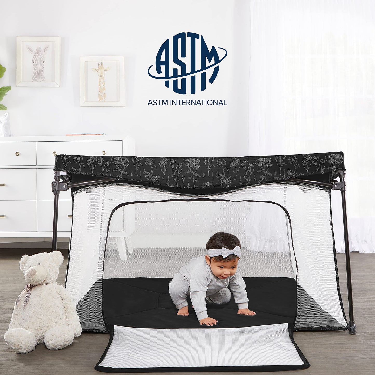 Dream On Me Ziggy Square Playpen Black And White/Easy Set Up/Breathable Mesh Walls/Stylish Finishes/Folds Compactly/Easy Storage