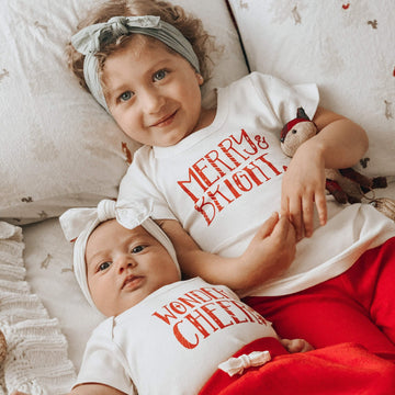 graphic tee | merry & bright