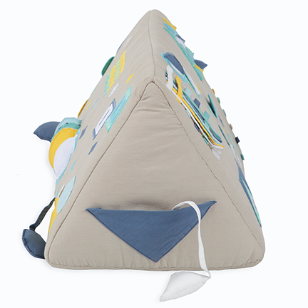Neo Geometric  tummy time toy
