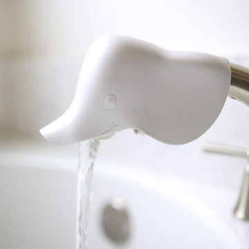 Nuby Safety Bathtub Spout Guard with Top Opening for Diverter- Elephant