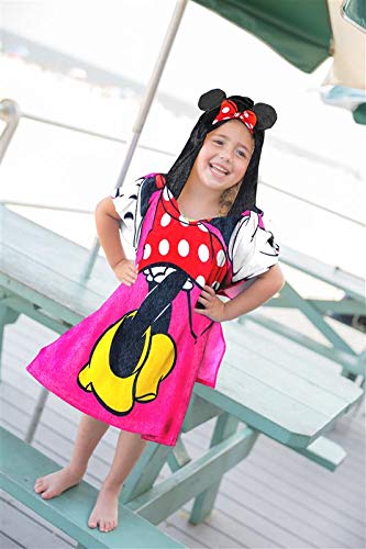 Jay Franco Disney Minnie Mouse Kids Bath/Pool/Beach Hooded Poncho - Super Soft & Absorbent Cotton Towel, Measures 28 X 28 Inches