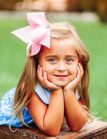 Wee Ones Girls' Classic Grosgrain Hair Bow With Scalloped Edges And Plain Wrap Center On A Weestay Hair Clip, King, Sage