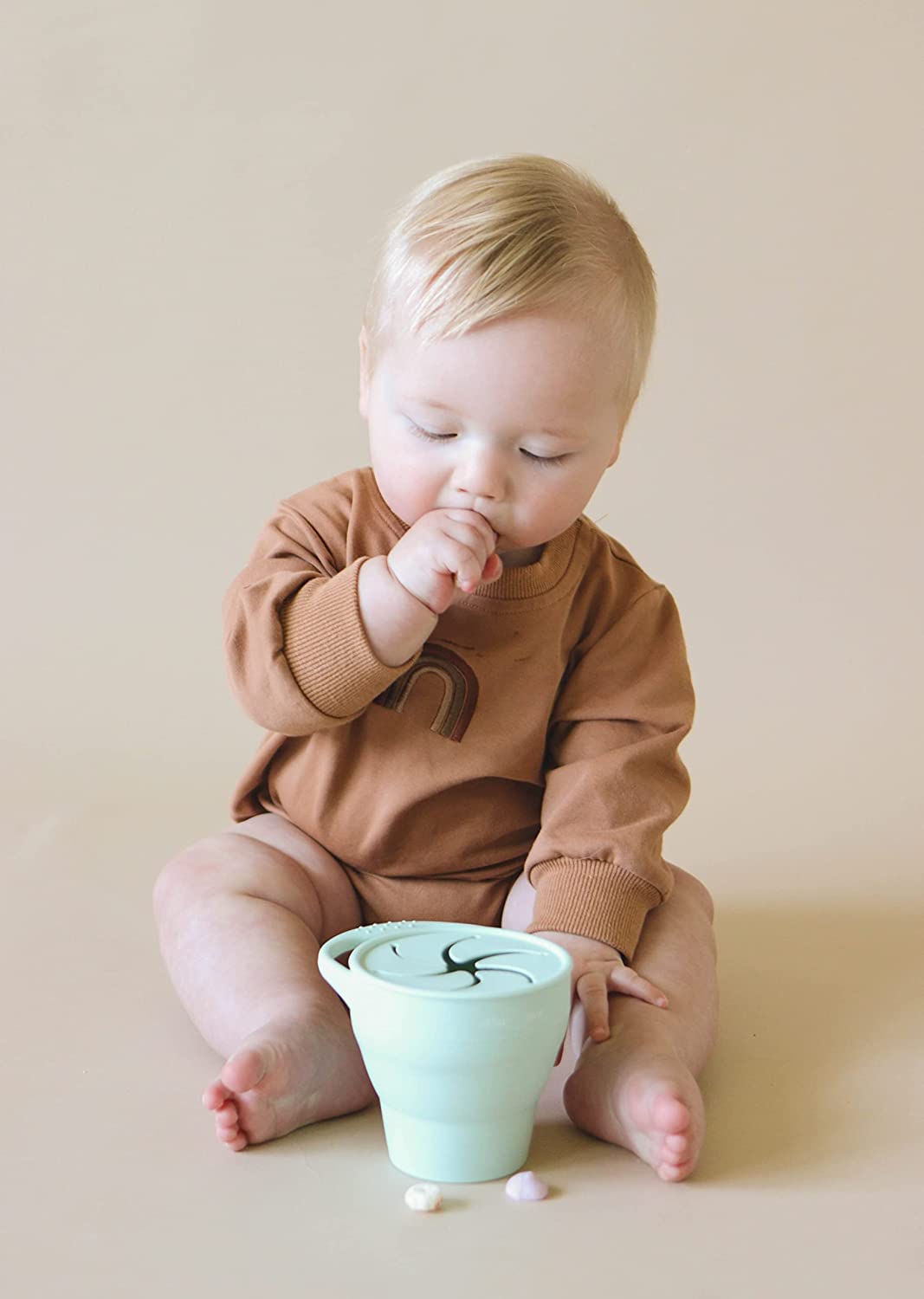 Otterlove Collapsable Silicone Snack Container With Attachable Lid | 100% Pure Lfgb Platinum Silicone With No Fillers | Snack Cu