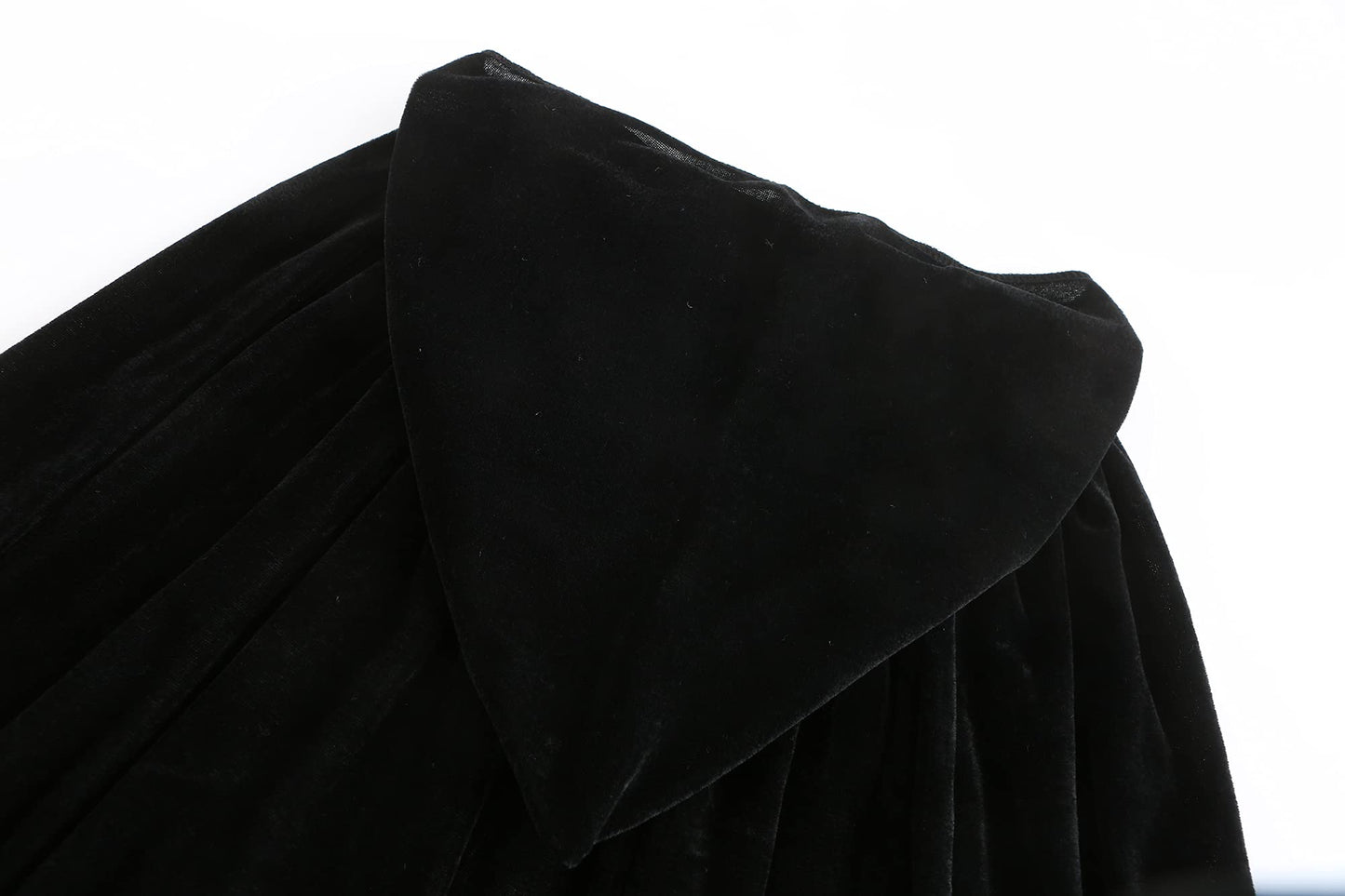 Knelor Kids Hooded Velvet Cloak Robe Halloween Cosutme Cape Fancy Cosplay Costumes 3 To 16 Years (M/Age 5-7, Black)