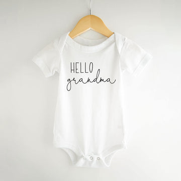 Bump And Beyond Designs Baby-Boys Hello Grandma Surprise Pregnancy Announcement Leotard To Grandma White, 0-3 Months