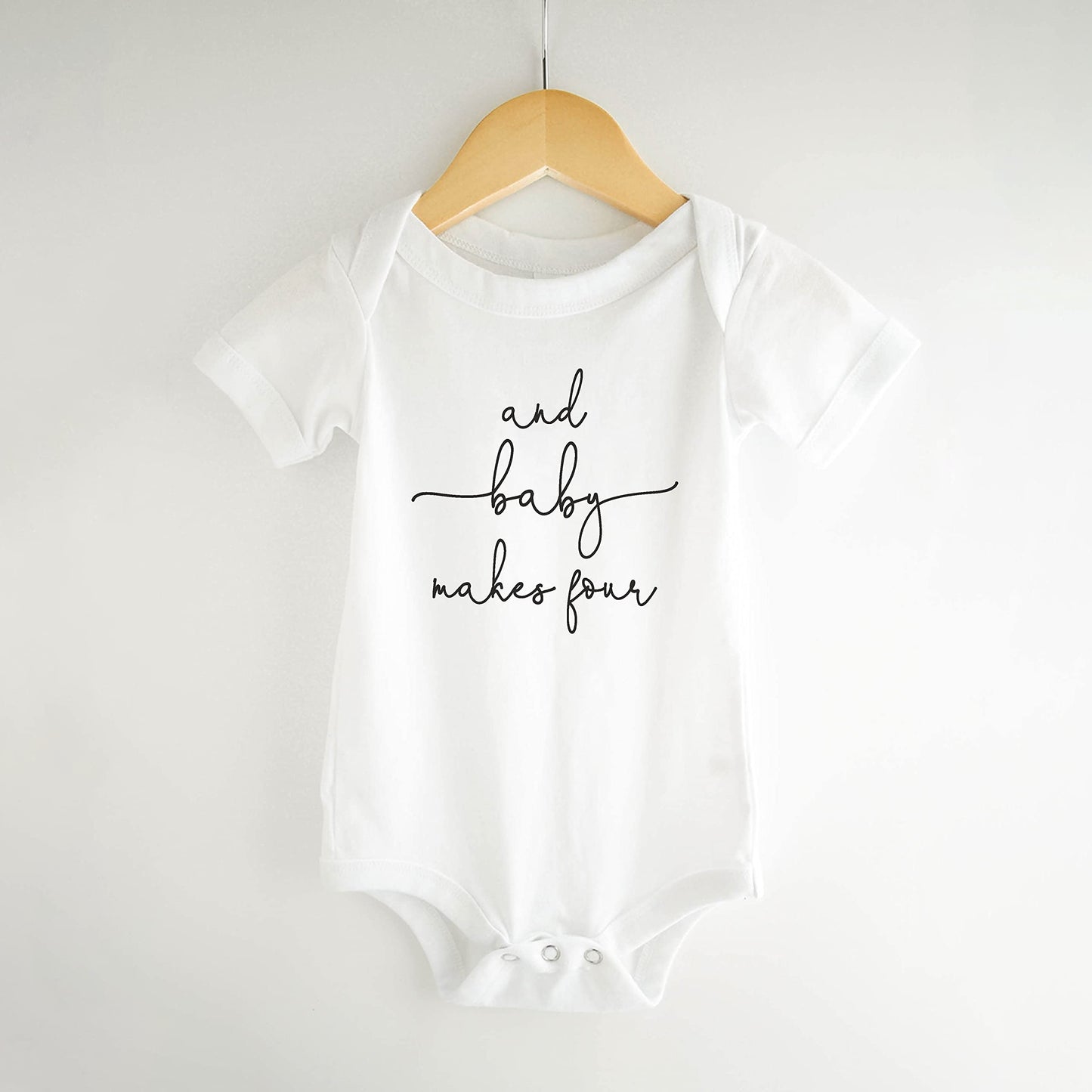 Bump And Beyond Designs Baby-Boys Announcement Gift Leotard For Family Of Four White, 0-3 Months
