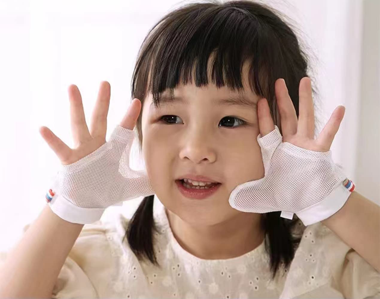 Yiliujiu Thumb Sucking Stop For Kids Baby Thumb Sucking Guard Gloves Finger Sucking Stop Guard Anti Thumb Sucking Gloves(Xl)
