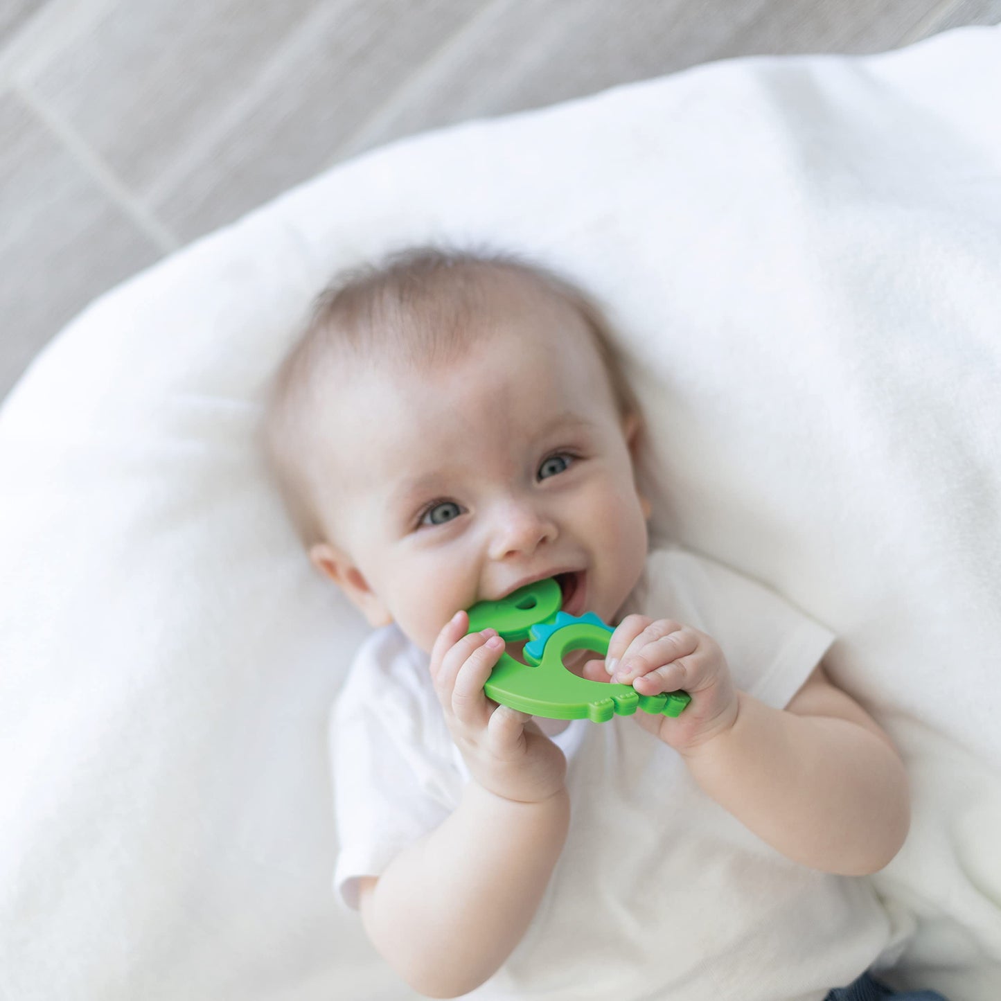 BUMK SLCN TEETHER DINO ( 1 X 1 CT   )