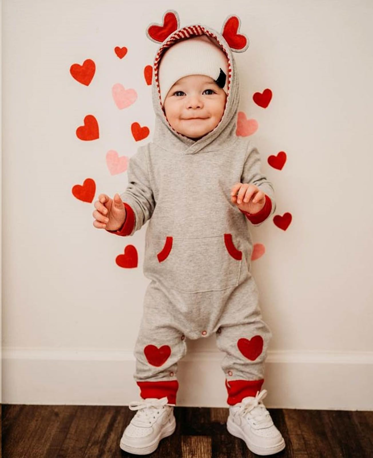Bemeyourbbs Newborn Baby Boy Valentines Day Outfit Heart Pritn Long Sleeve Hooded Romper Jumpsuit Infant Winter Spring Clothes (