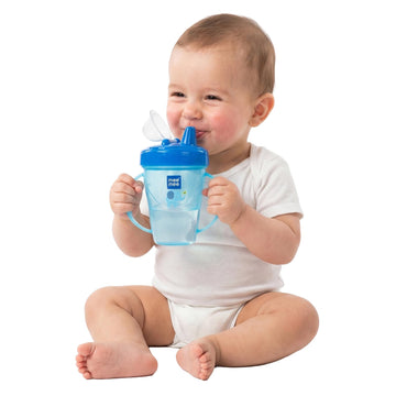 Mee Mee Plastic Easy Grip BPAFree Anti Spill Sipper Cup with Twin Handle Spout for Baby (Blue, 180ml)
