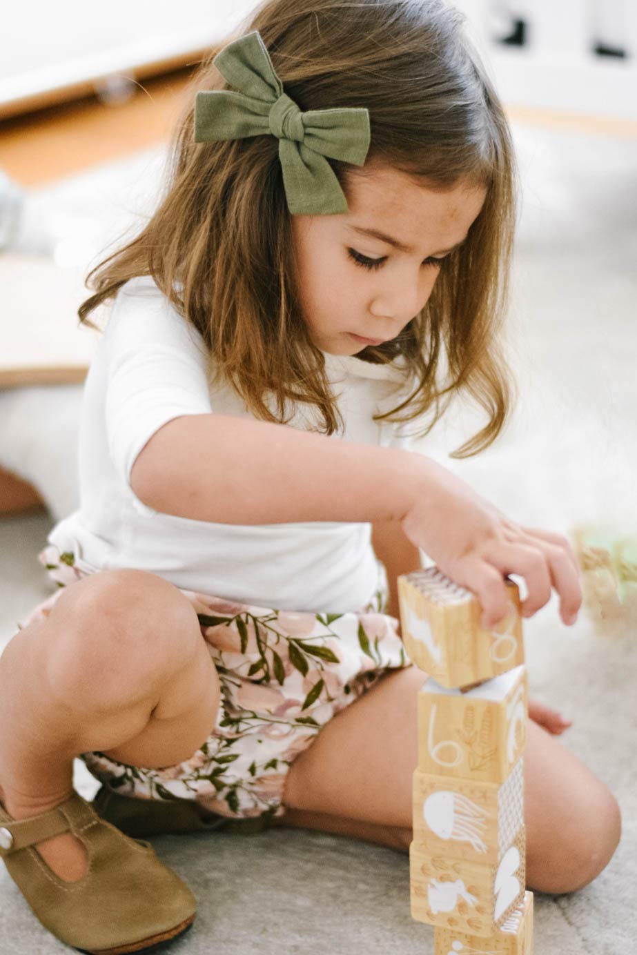 Baby Girl Hair Clips, 12 Pack Large Bows Barrettes Fully Lined Alligator Clip Hair Accessories For Little Girls Toddler Kids Chi