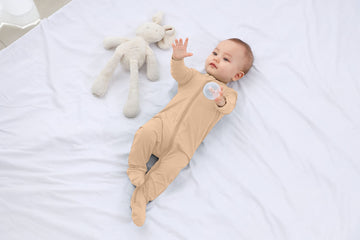 Guisby Unisex Baby Footed Pajamas With Mittens, Rayon Made From Bamboo Long Sleeve Outfits 3Pack 6-12 Months